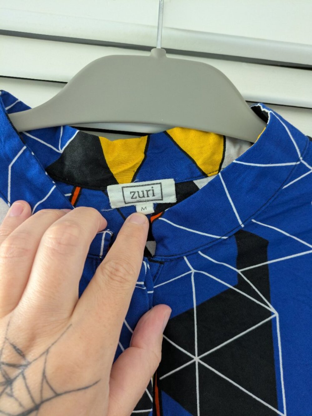 Zuri blue geometric dress, Size Medium - Picture 5 of 5